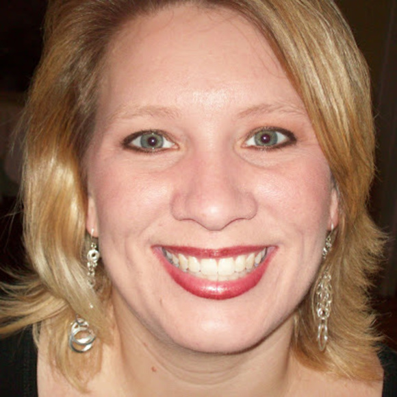 Meet your Posher, Rachel - Picture 1 of 1